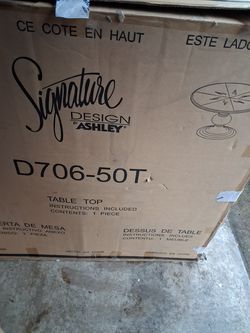 Signature Design by Ashley Shatayne collection