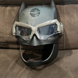 Batman  Mask 2017 Mattel Talking No Batteries 