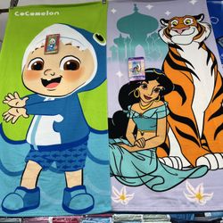 DISNEY TOWEL SHOWER BEACH POOL ADULT KIDS CHILDREN NEW GIFT