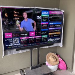 65" UHD 4K Flat Smart TV MU6300 Series 6