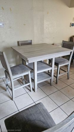 Counter Height Dining Table Set with 4 Chairs