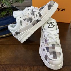 New LV Men’s Shoes. 