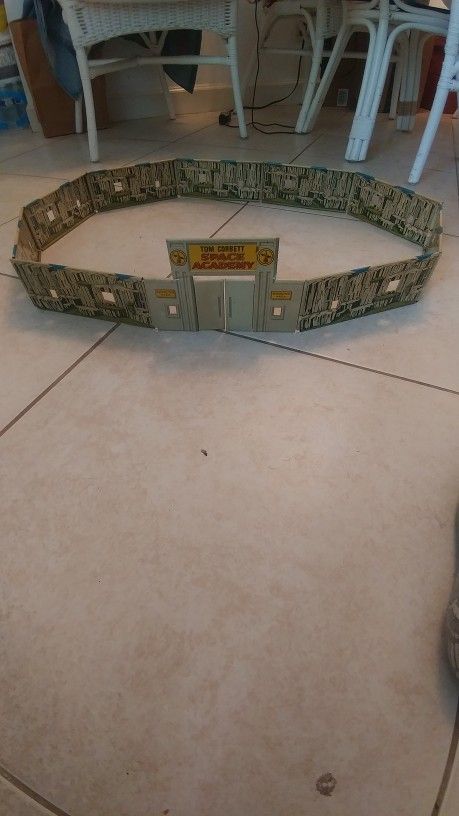 Tom Corbett - Space Academy