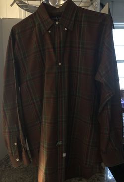 Ralph Lauren, 100% Cotton Dress Shirt. Neck size 15 1/2. Hunter Green and Dark Red Plaid.