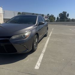 2017 Toyota Camry SE