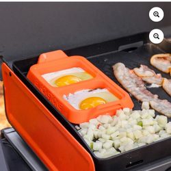 Blackstone Adventure Ready Silicone Egg Ring Tray Set with Heat-Resistant Handles, 2-Piece