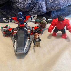 LEGO 76292 Captain America Vs Red Hulk Battle