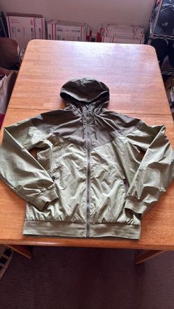 New Nike Windrunner Windbreaker Hoodie Jacket 2-Tone Military Green Men’s S Small