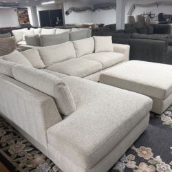 Delivery Available Ivory 2pc sectional sofa couch w ottoman retails 1700
