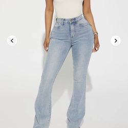 Stretch Flare Jeans - Light Wash Fashion Nova