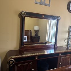 Dresser & Mirror Set