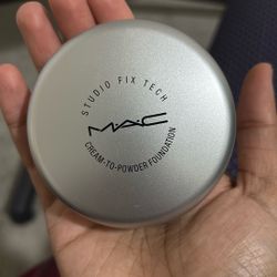 Mac Studio Fix Cream To Powder Foundation NC40