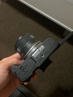 Canon R50