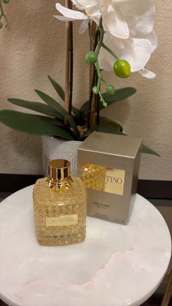 Valentino Donna Born In Roma The Gold