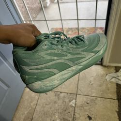 Melo 2 Jade