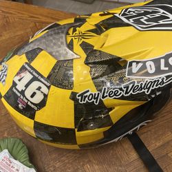 Carbon Helmet 