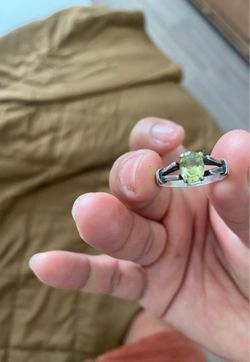 Sterling silver peridot ring