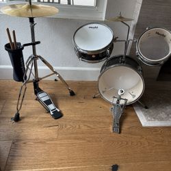Kids drum set 