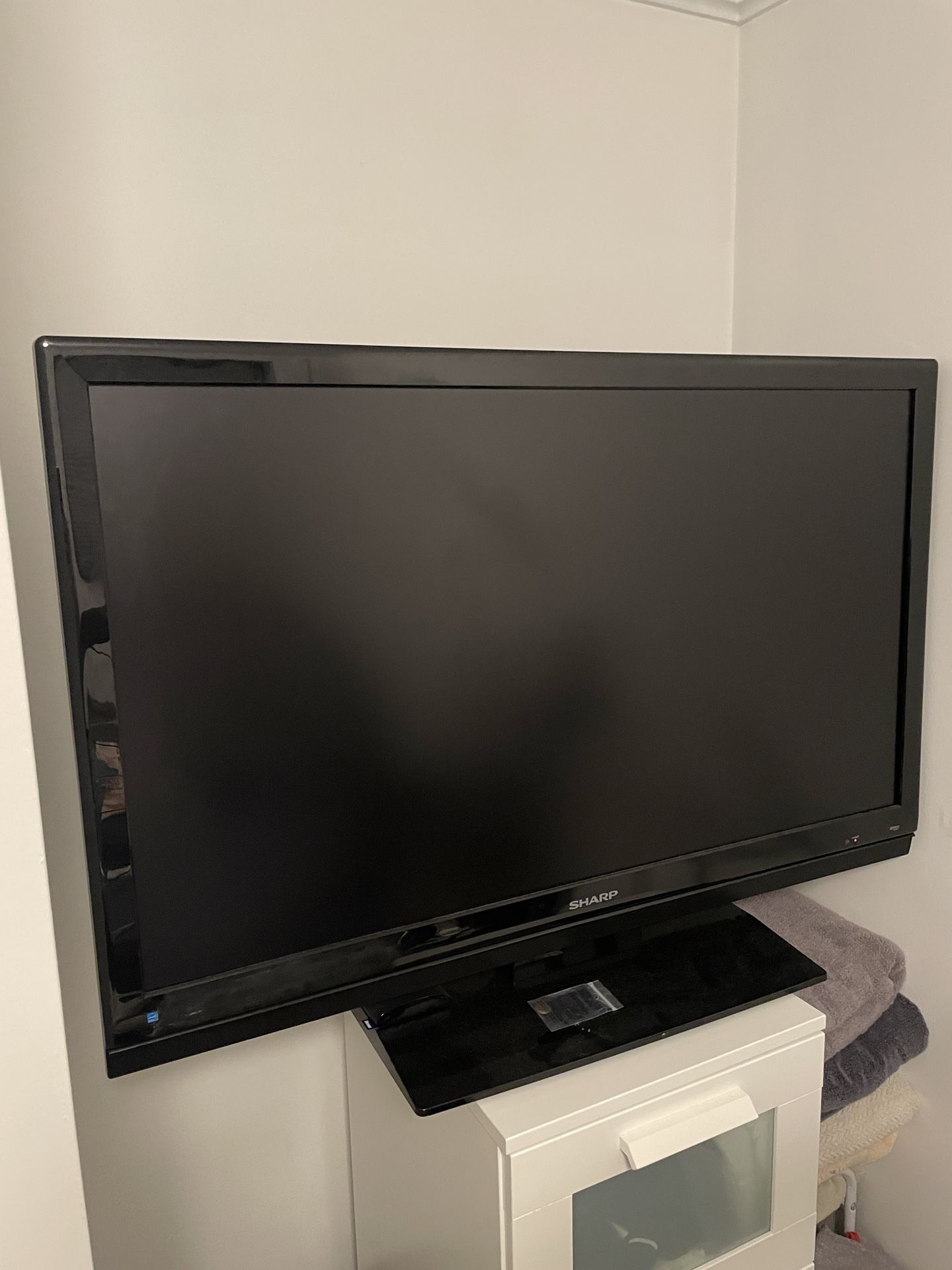 42” Sharp Dolby Digital TV