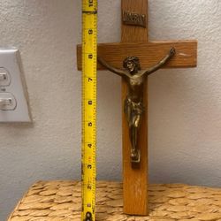 CRUSIFIJO ANTIGUO DE MADERA Y BRONCE DE 11 PLGS