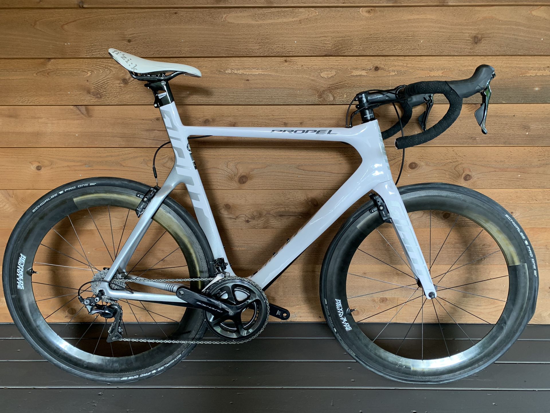 Giant Propel Advanced SL2 Carbon bike