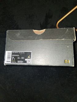 Jordan 1 mid se gs