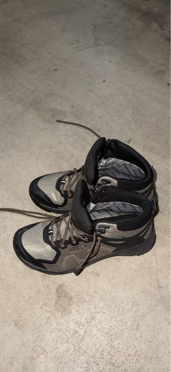 Keen Hiking Boots Men’s Size 9