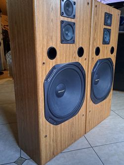 OPTIMUS TOWER SPEAKERS A LOT POWER, VERY LOUD AND CLEAR SOUND, IN AMAZING WORKING CONDITION