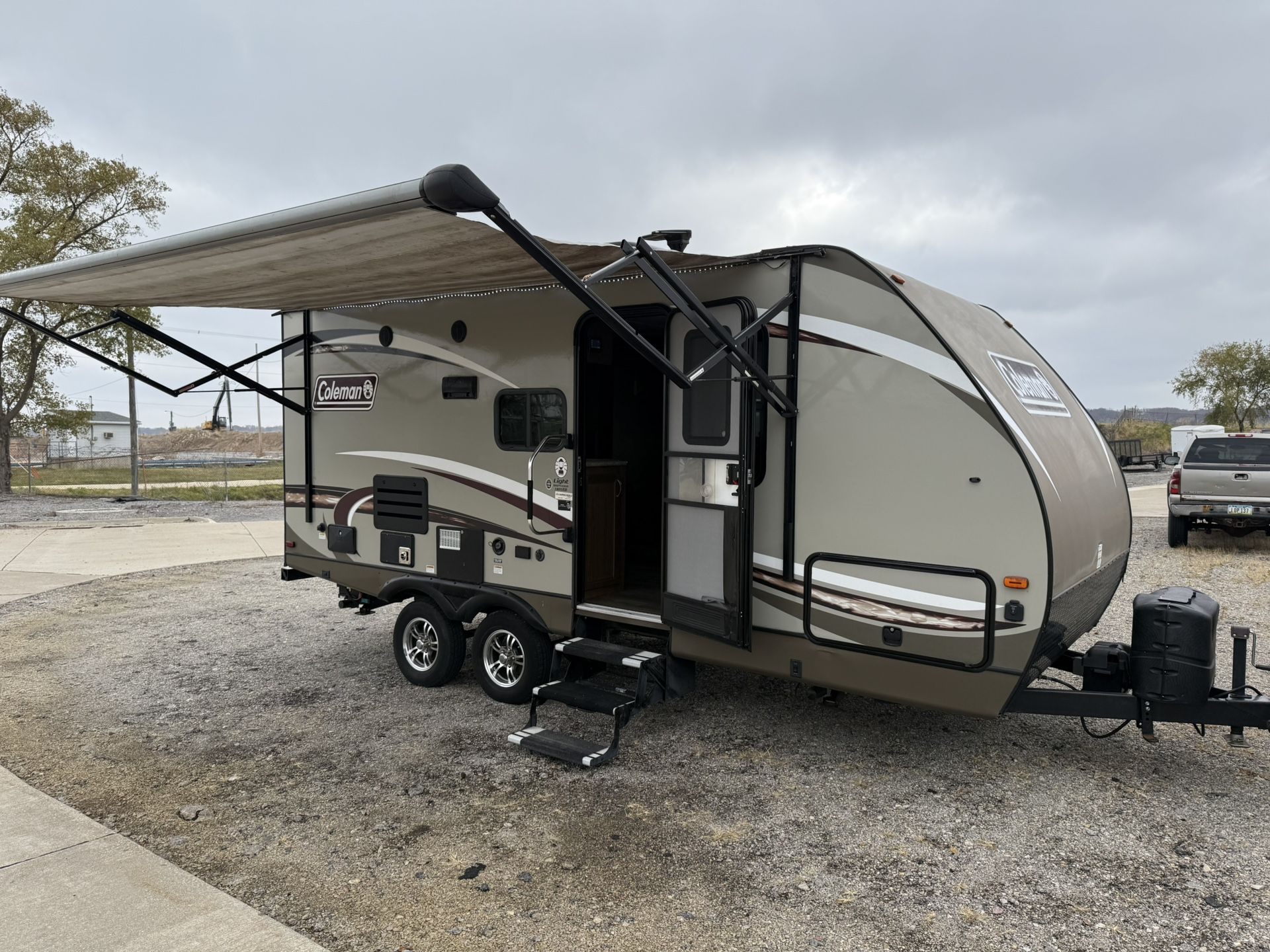 2017 Coleman Camper