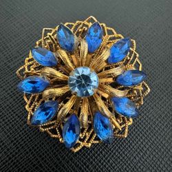 Vintage Costume Jewelry Brooch