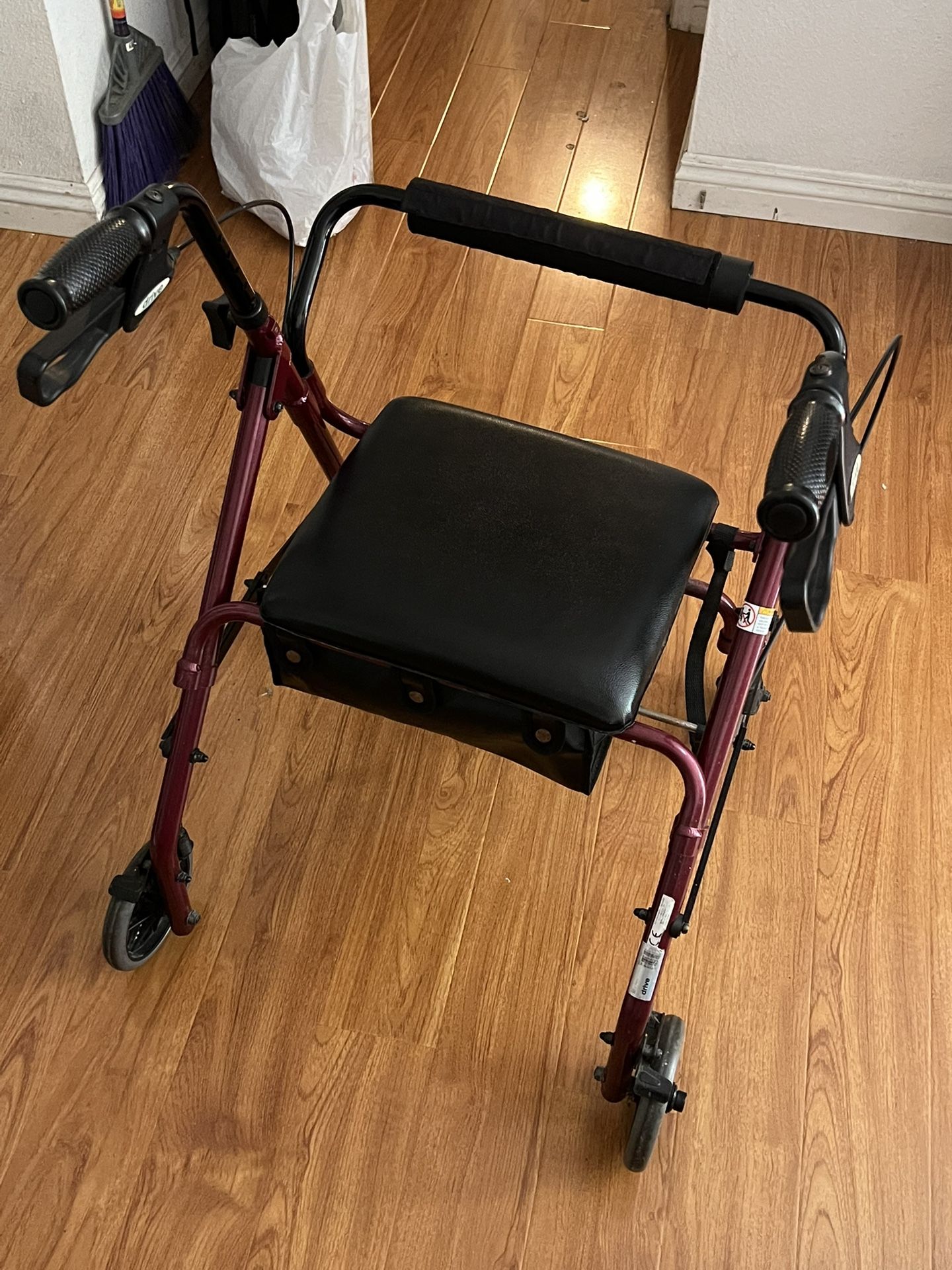 Walker With Seat And brakes