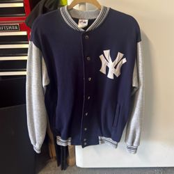 Yankee Fleece Jacket Size Medium