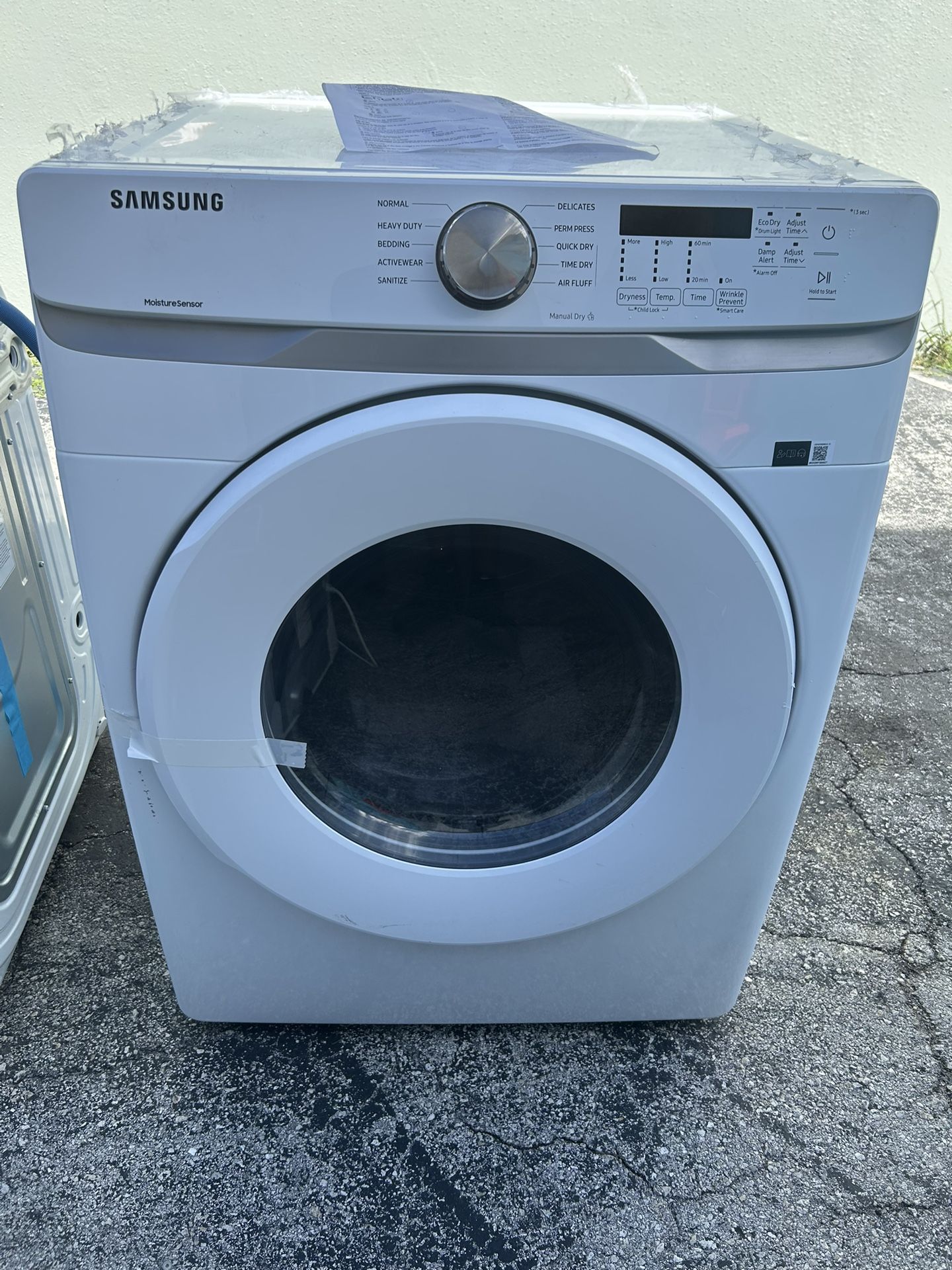 NEW OPEN BOX /SCRATCH & DENT DRYER SALE 