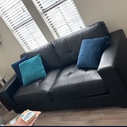  Black Couch Very Good Condition
