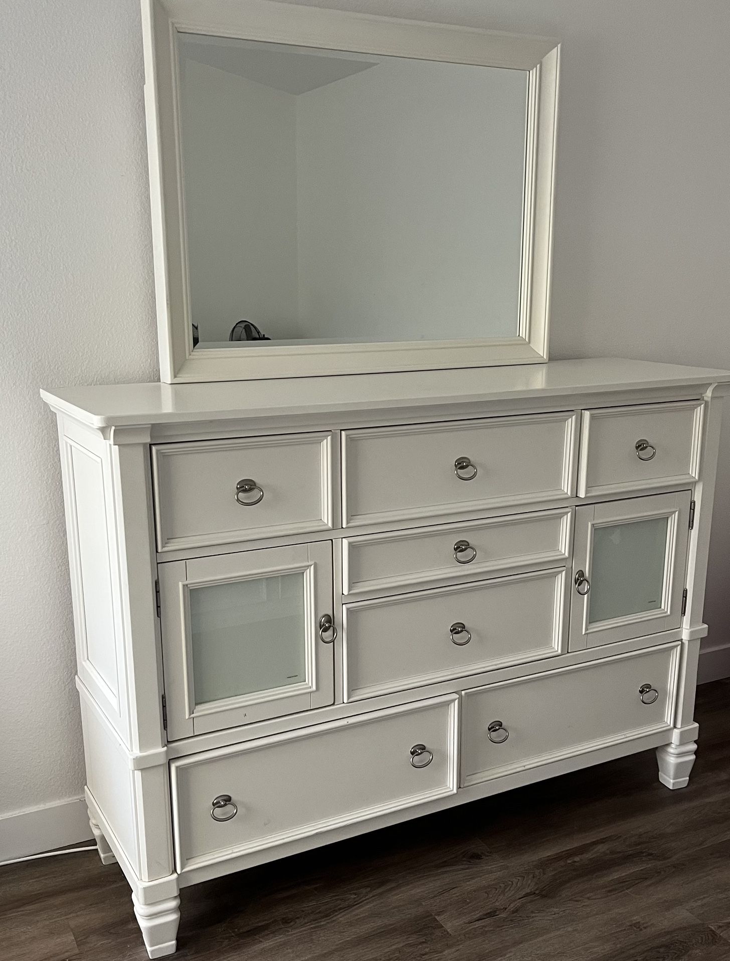 White Dresser With Mirror