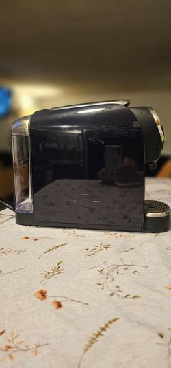 LAVAZZA  expreso  machine