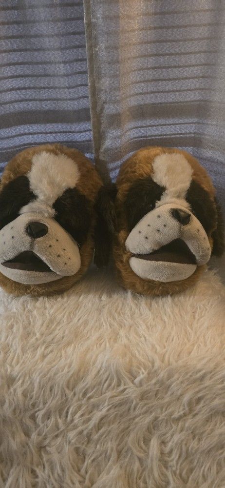 Plush ST Bernard Dog Slippers Men Size9-10 Like New