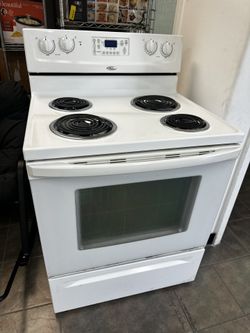 Whirlpool White Electric Stove