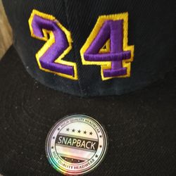 BRAND NEW SNAPBACK KOBE BRYANT #24 HAT