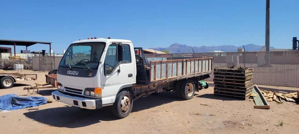 2000 Isuzu NPR