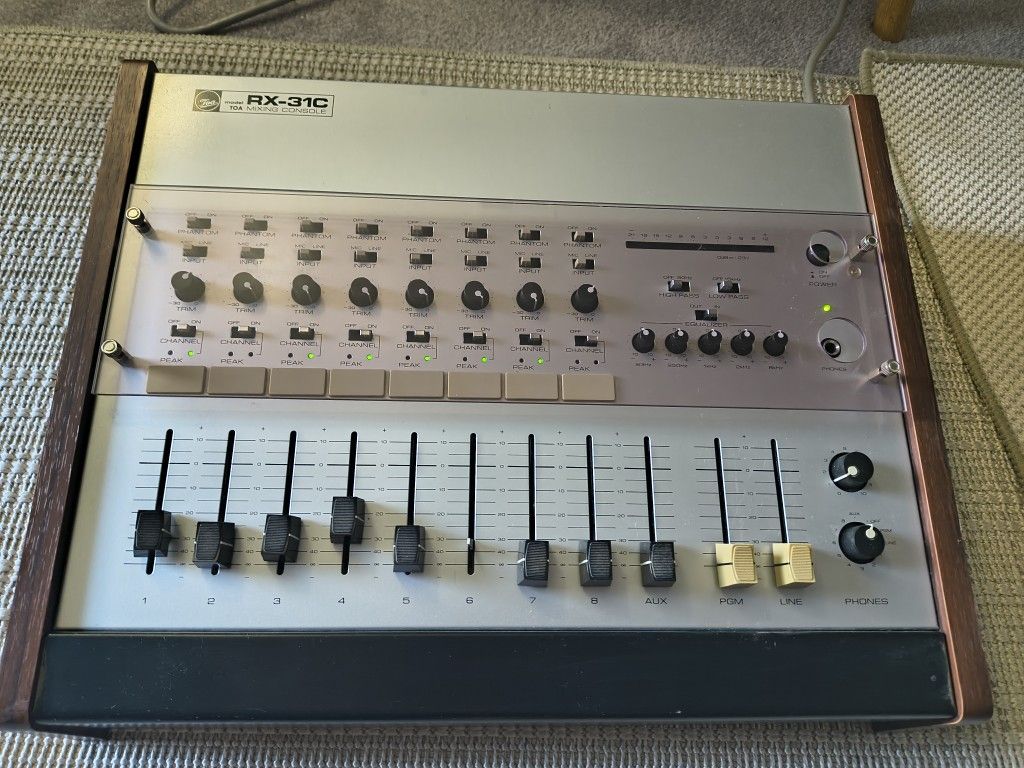 TOA Model RX-31C Mixing Console