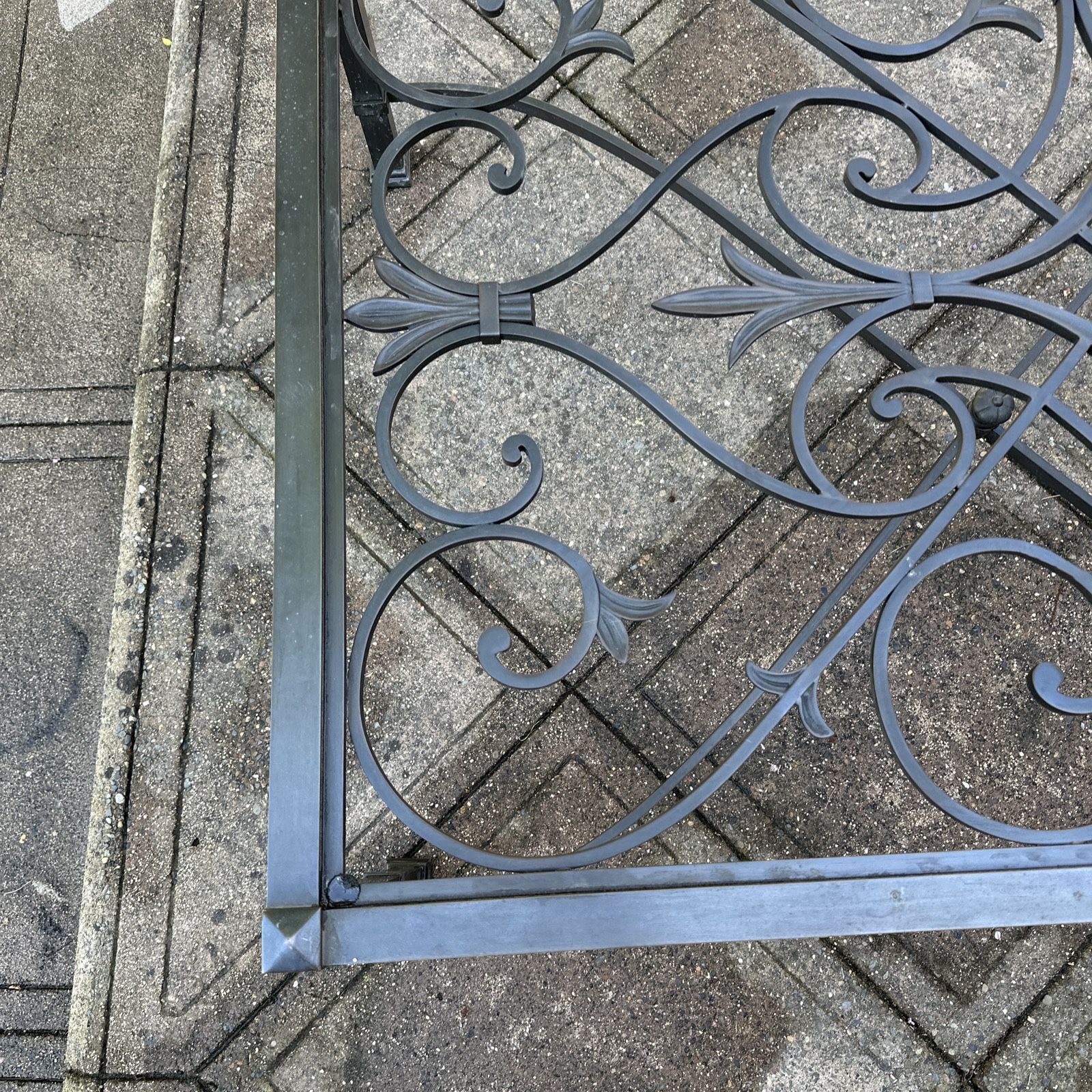 Iron Coffee Table Neoclassical ( Ethan Allen )