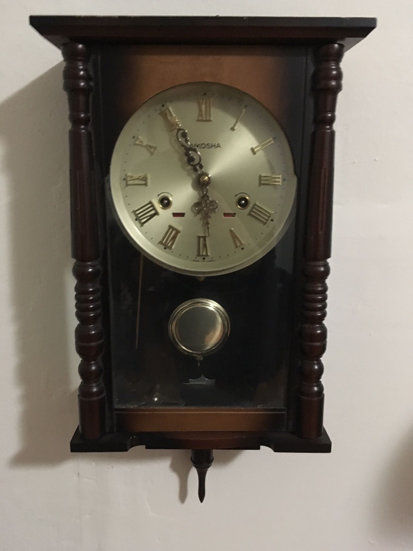 Vintage antique aikosha 31 day chiming wall clock