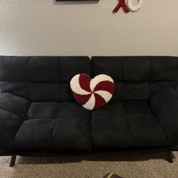 Black Futon
