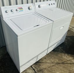 Whirlpools Washer And Electric Dryer 