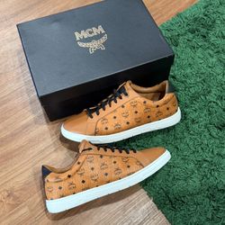 MCM Visetos Low Top Sneakers – Cognac – Size 44 (11M) – PreOwned