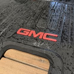 GMC Yukon XL Floor Mats