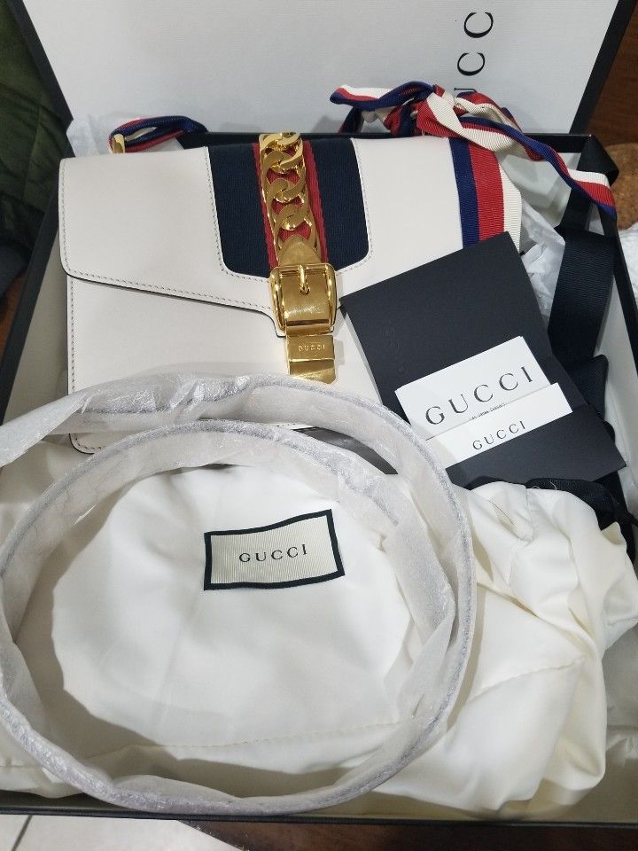 Gucci Sylvie bag small