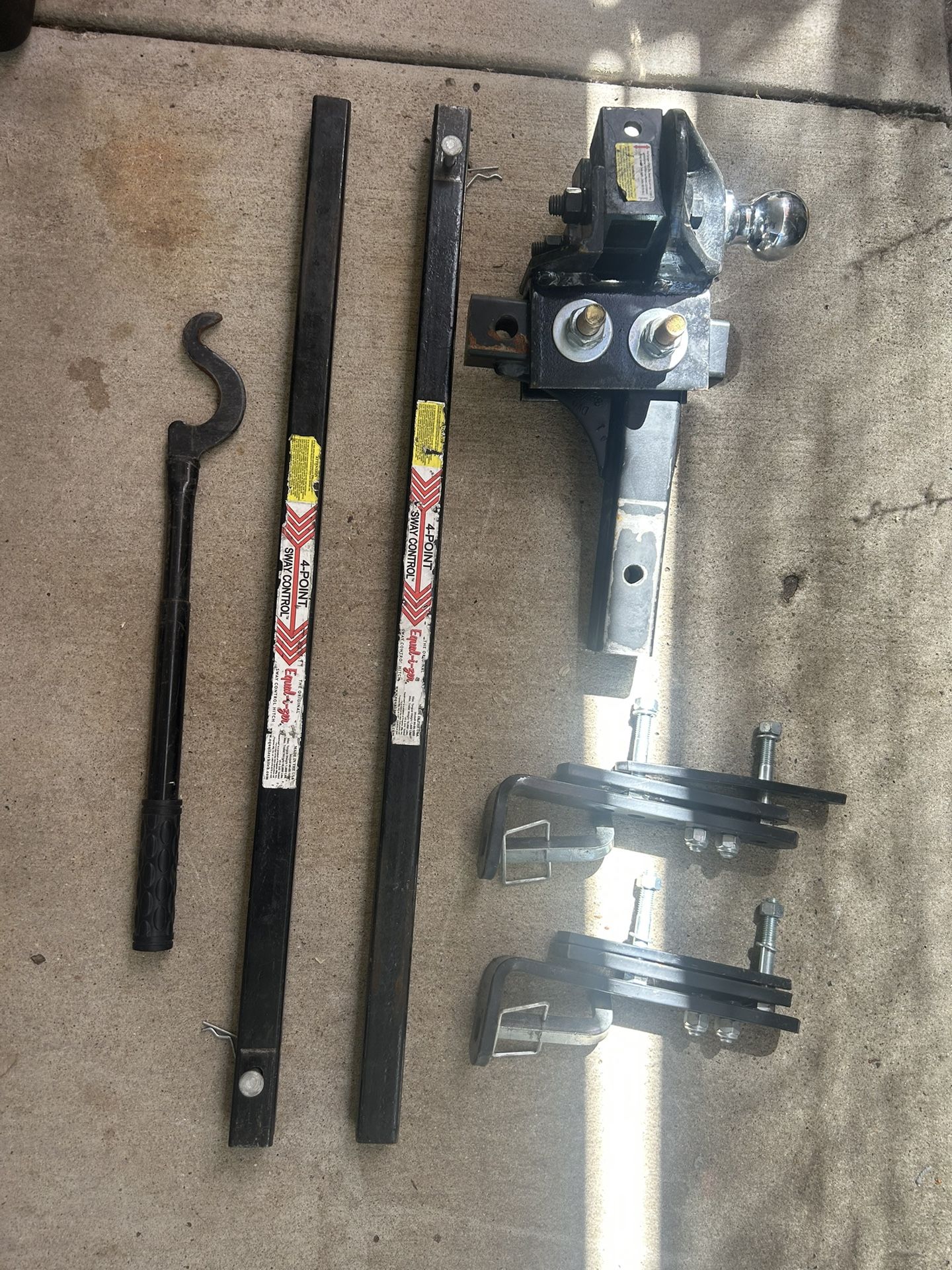 10 K Used Equalizer Weight Distribution Hitch