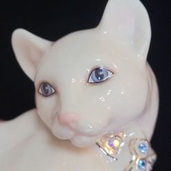 Lenox Sweet Devotion White Cat Figurine-Crystal Jeweled Collar w Gold Gild-China